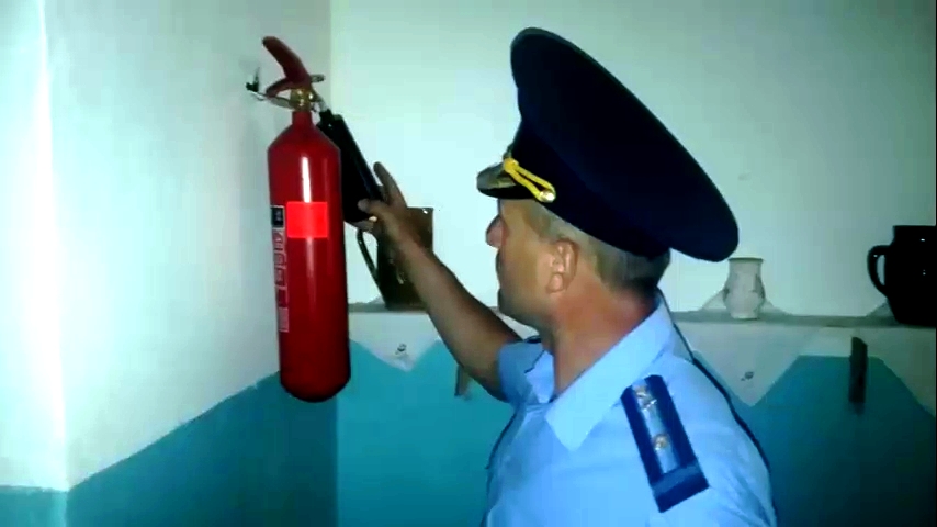 Pompierii evaluează riscul de incendii la instituțiile  de învățămînt[21-57-37]_0
