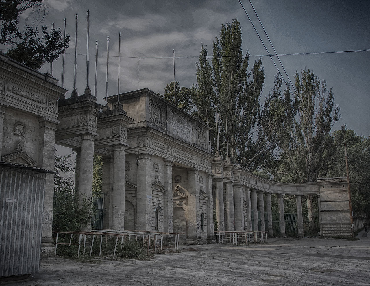 Chisinau,_Moldova_(15550088322)