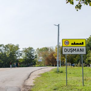 dușmani