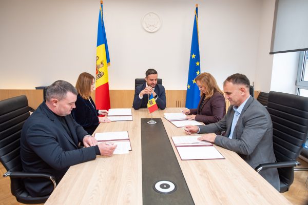 571380285_838942565186613_3504389802173143449_n