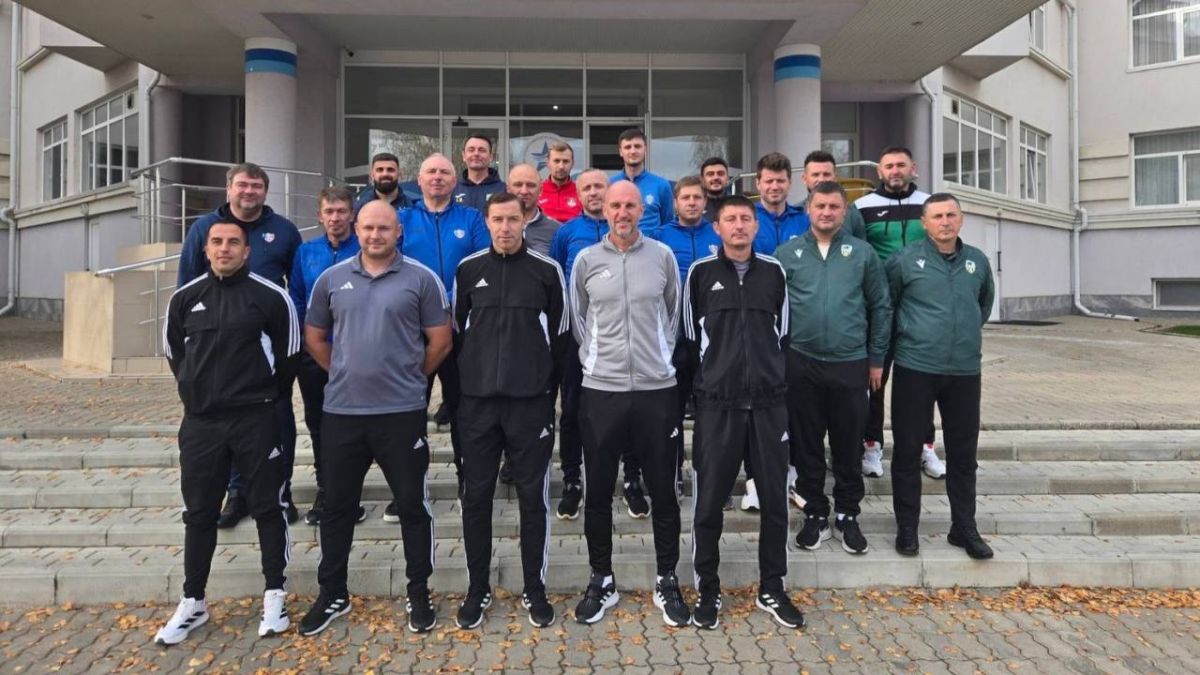 photo_5190799656521694401_y-15445-1761727412