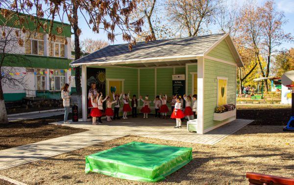 photo_5193170091922030873_y