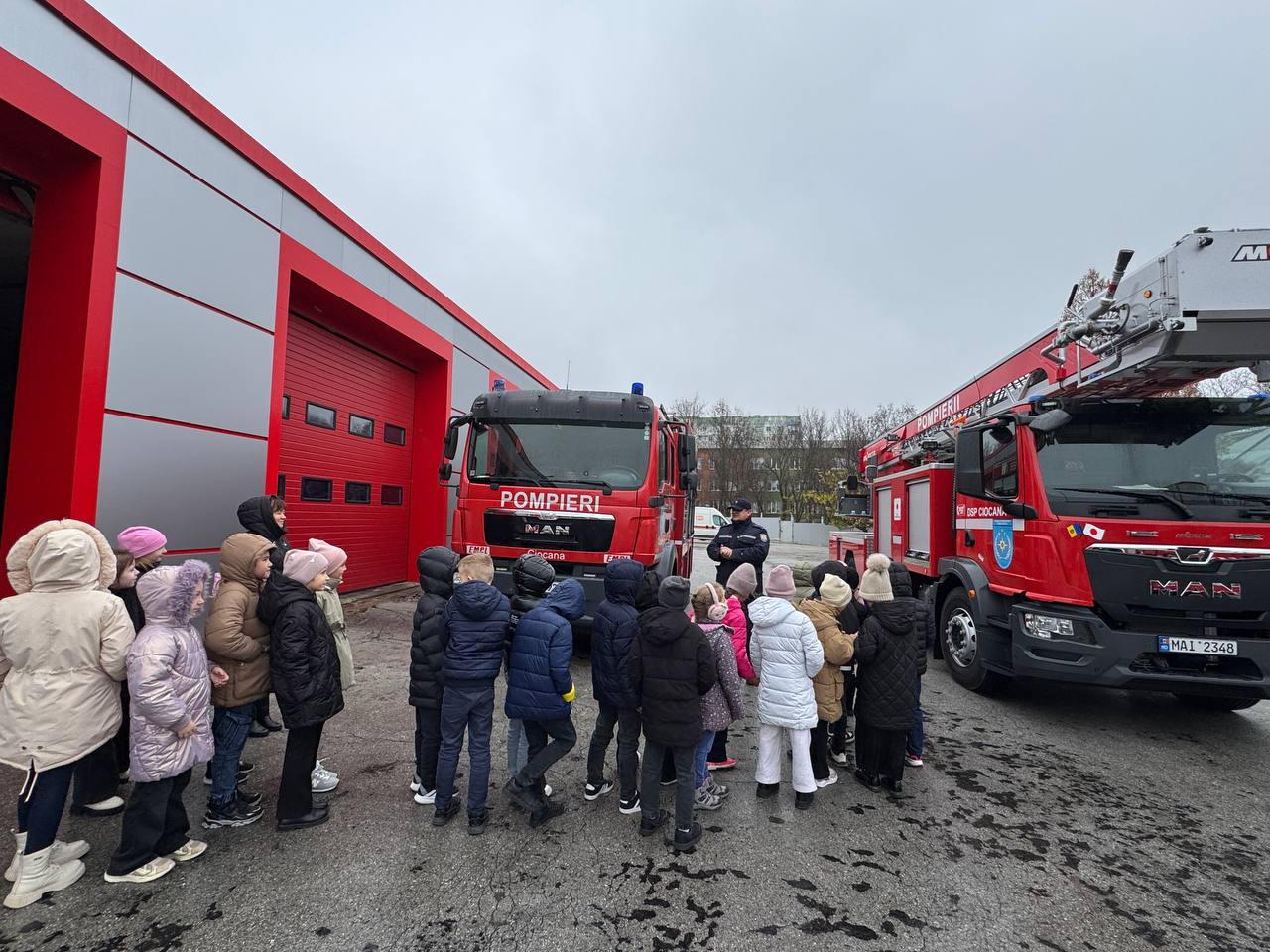 587153902_1242856147880434_4102075562521071470_n