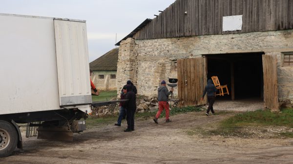 589855765_2290496848127055_2198628243274298325_n