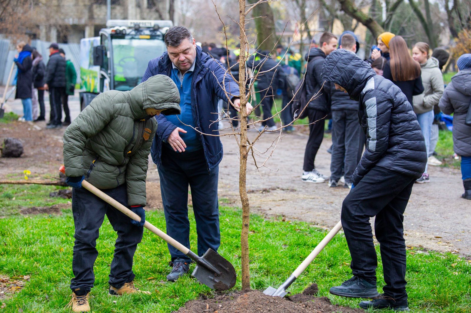 590693223_884274250942045_8864830021881148989_n