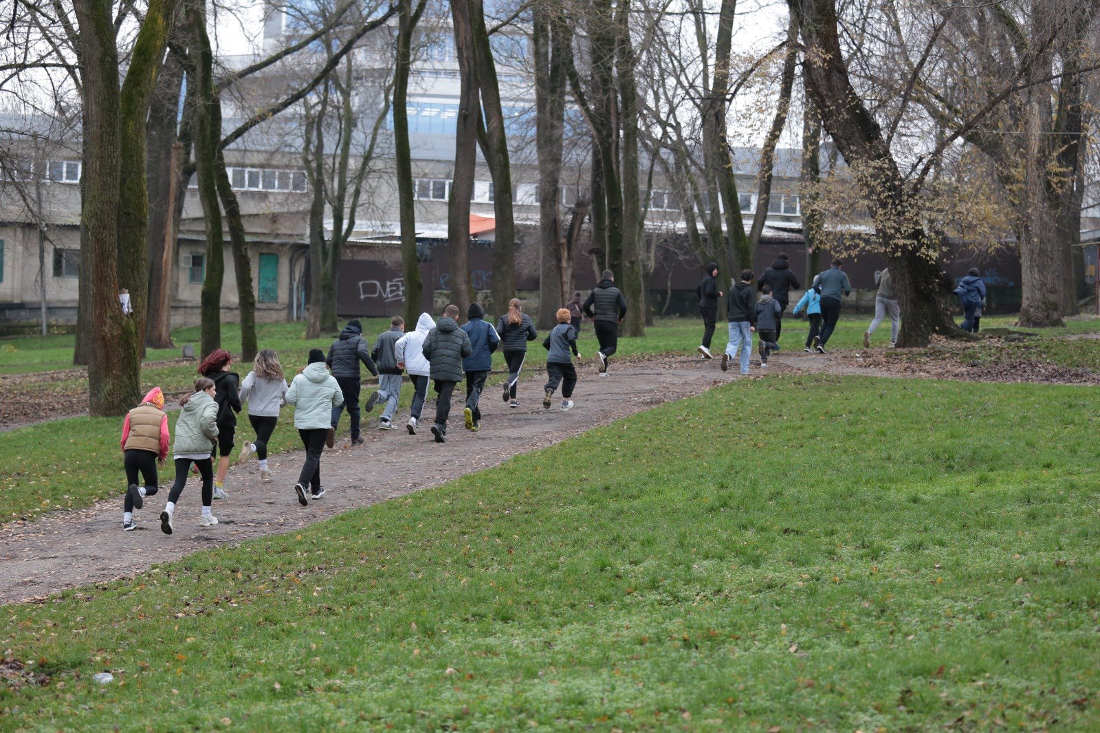 592862926_887309943971809_8734269854754408339_n