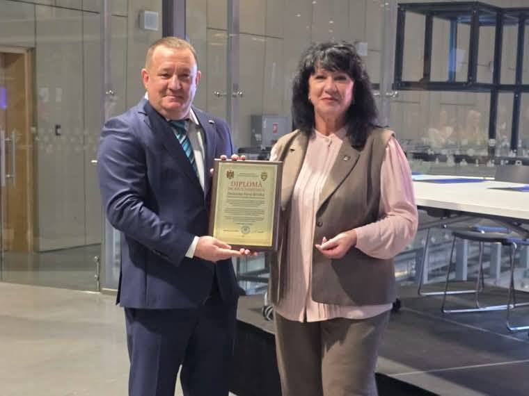 594154752_2426109047846576_6072093860357325284_n