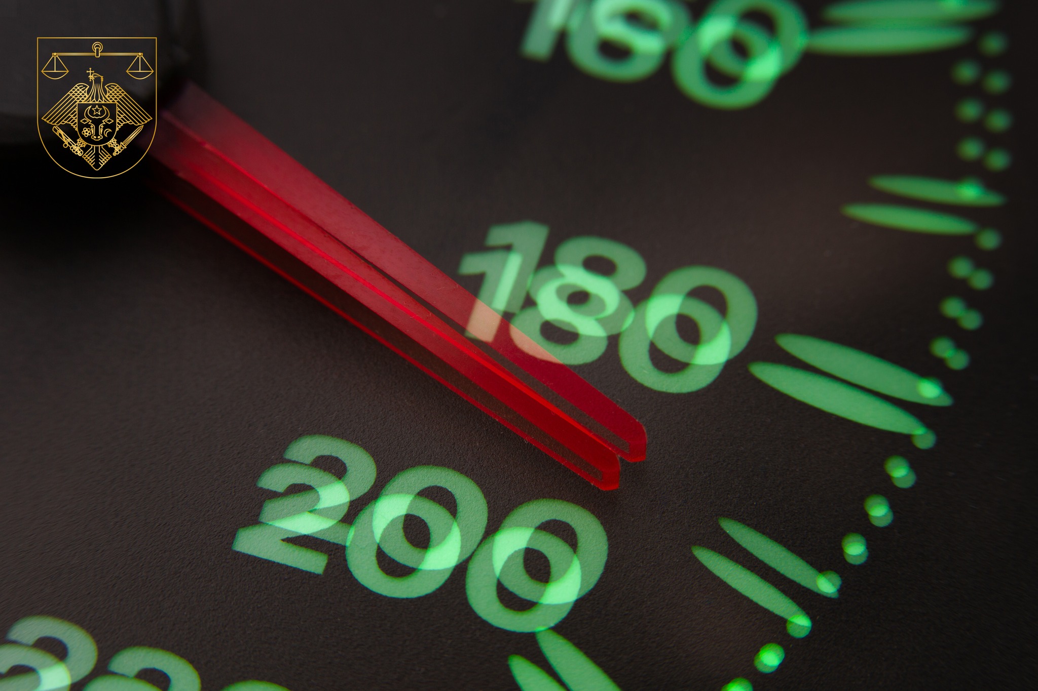 Double vision drunk driver. Car speedometer at 190 km