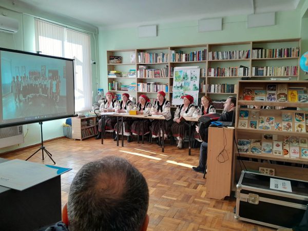 599337992_892576059957293_5086156628381091514_n