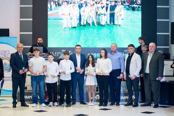 602313819_900655859303884_3742020399642656364_n