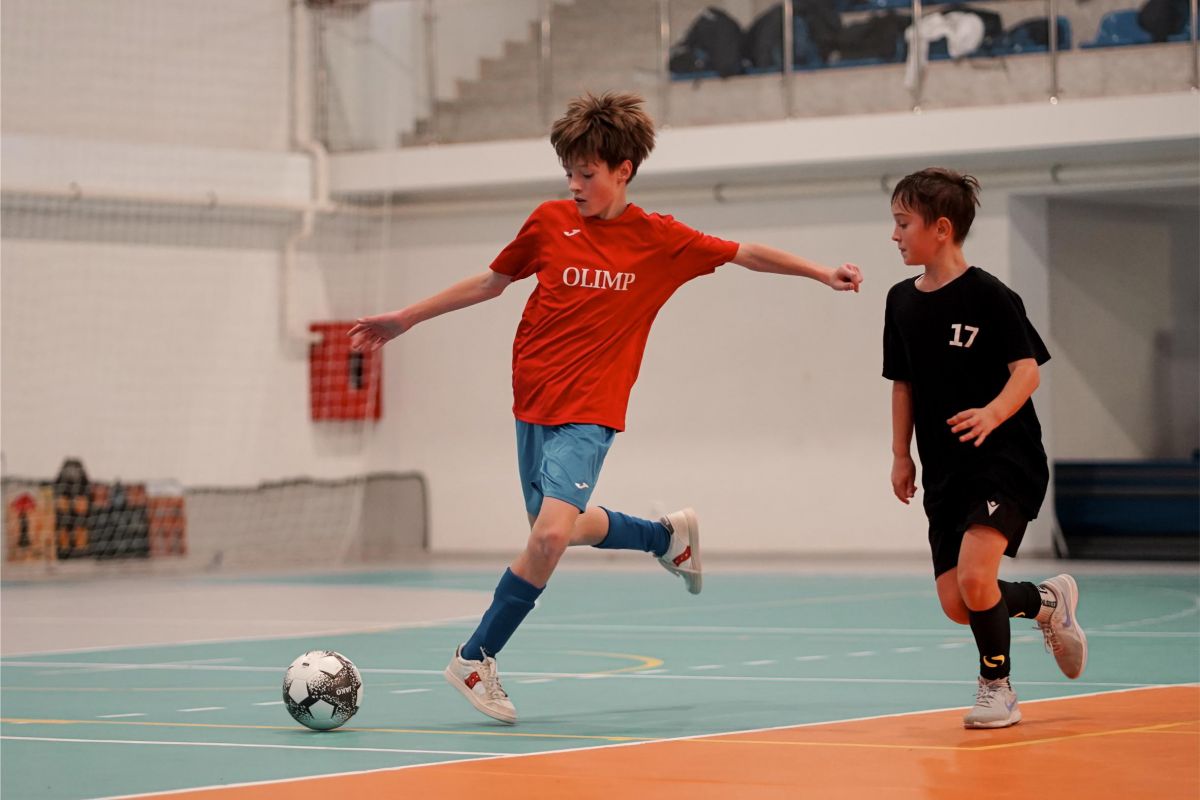 RA605983-15913-1765802141