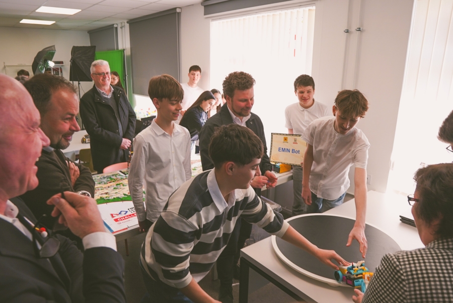 535c90ec-2ffa-447c-bcbc-d93d07cc2316