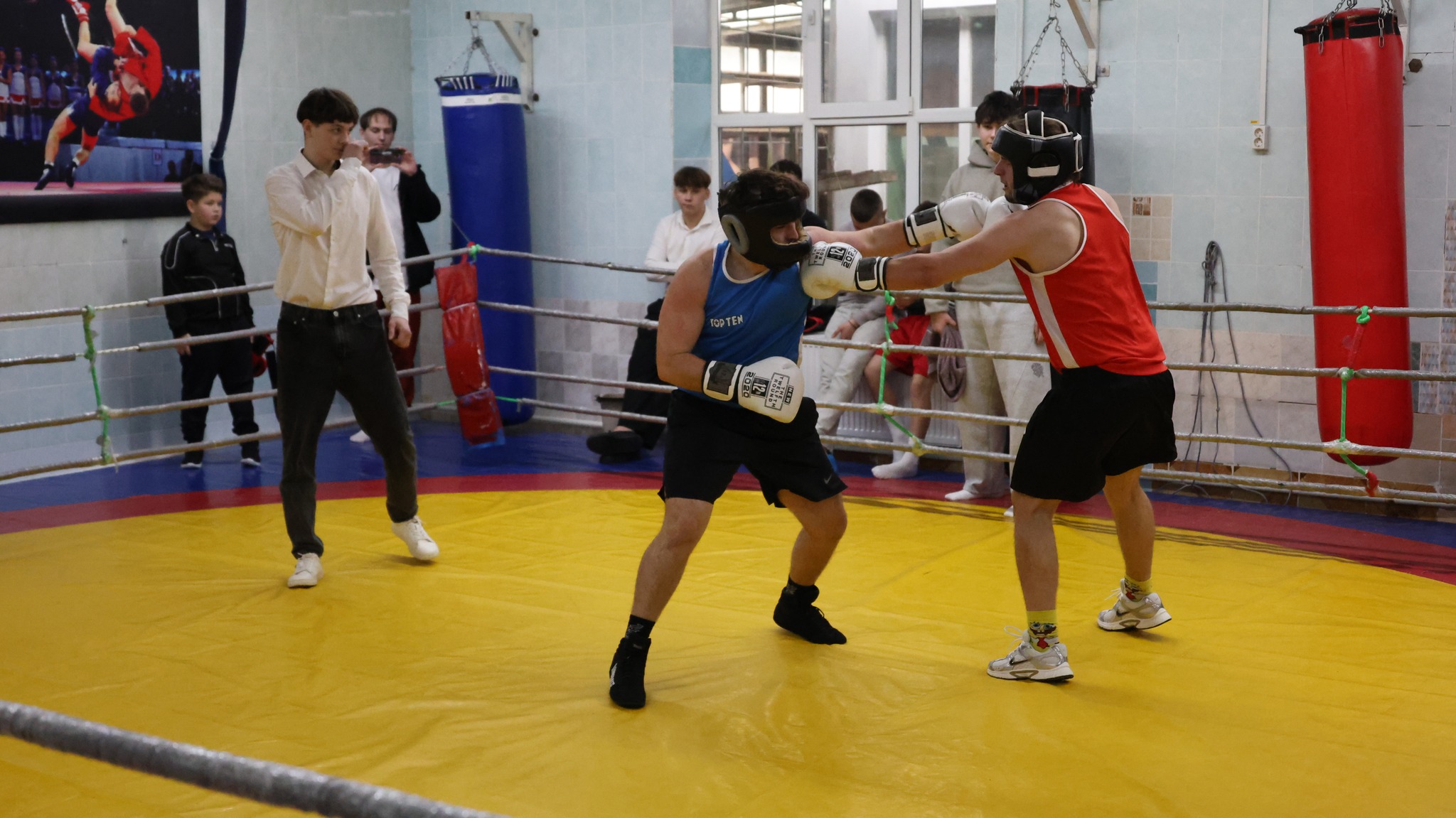 645426084_2372035693306503_1892856024638023609_n