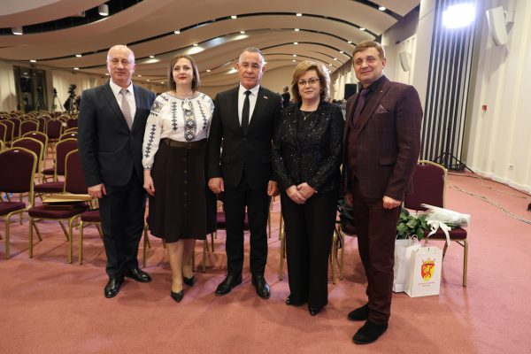 660300858_2395891884254217_6724383348845505174_n