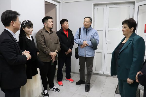 666818072_4212838282301369_5853862658748478508_n