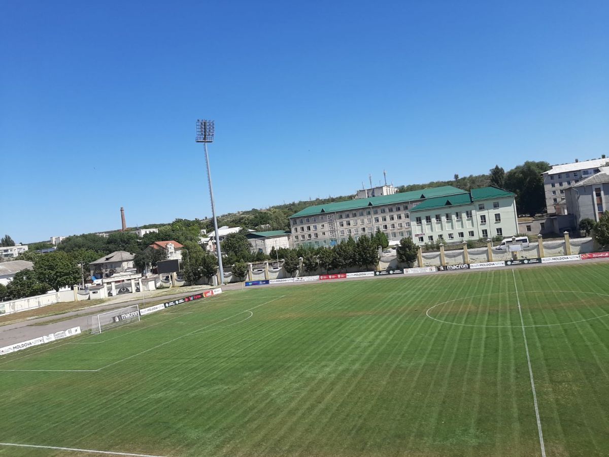 photo-1611579398-s317-0